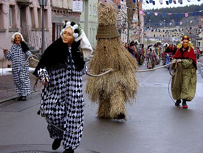 Strohbär mit Treibern